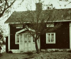 137. Alsborg med gamla verandan.