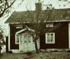 137. Alsborg med gamla verandan.