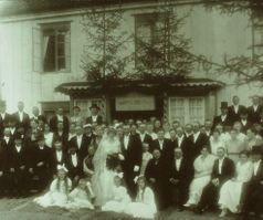 163. Bröllop vid Segelrum 1919 mellan Joel Larsson från Högtomta och h