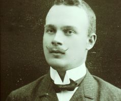 198. Gustav Andersson, Tjustad, byggmästare och finsnickare.