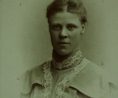 208. Lärarinnan Elisabeth Karlsson, Fuld (senare Stjälkhammar)